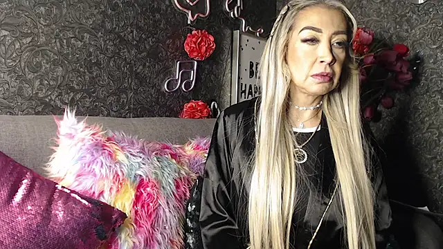 EvelinaGrey online show from 27, 1, 2025