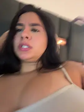 KattyPortman online show from 23, 4, 2026