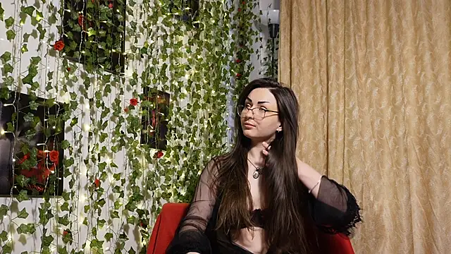 NaughtYHomemadE online show from 19, 4, 2026