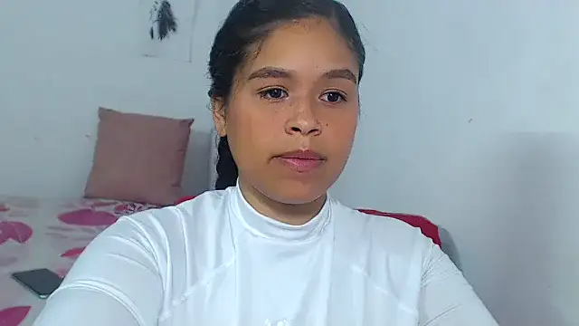 Snapshot of Hazel_donna chatting on 6, 2, 2026 Hazel donna online show from 6, 2, 2026