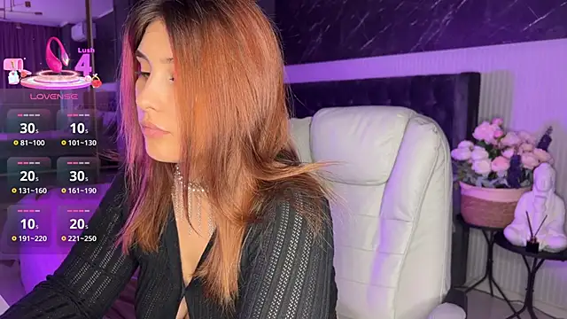 XtraHotX online show from 2, 10, 2025