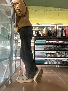 Rosa 998 online show from 5, 1, 2025