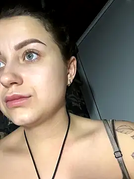 Snapshot of ellie_ssexy chatting on 9, 12, 2024 ellie ssexy online show from 9, 12, 2024