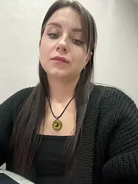 Snapshot of ellie_ssexy chatting on 18, 1, 2025 ellie ssexy online show from 18, 1, 2025