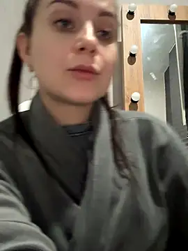 Snapshot of ellie_ssexy chatting on 19, 10, 2025 ellie ssexy online show from 19, 10, 2025