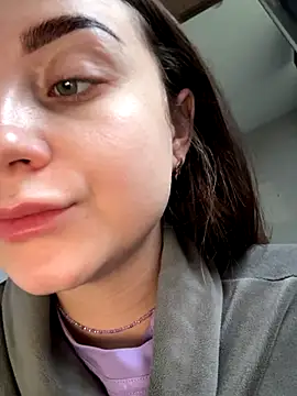 Snapshot of ellie_ssexy chatting on 24, 10, 2025 ellie ssexy online show from 24, 10, 2025