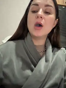 Snapshot of ellie_ssexy chatting on 30, 10, 2025 ellie ssexy online show from 30, 10, 2025