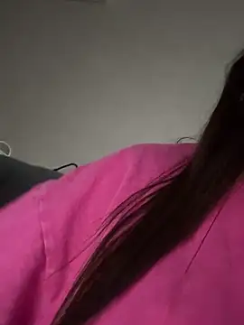 Snapshot of ellie_ssexy chatting on 31, 10, 2025 ellie ssexy online show from 31, 10, 2025