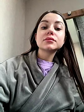 Snapshot of ellie_ssexy chatting on 8, 11, 2025 ellie ssexy online show from 8, 11, 2025