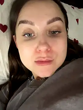 Snapshot of ellie_ssexy chatting on 9, 11, 2025 ellie ssexy online show from 9, 11, 2025