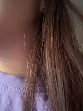 Snapshot of ellie_ssexy chatting on 12, 11, 2025 ellie ssexy online show from 12, 11, 2025