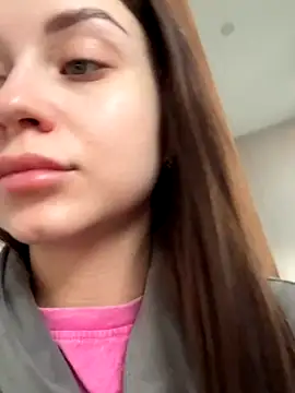 Snapshot of ellie_ssexy chatting on 21, 11, 2025 ellie ssexy online show from 21, 11, 2025