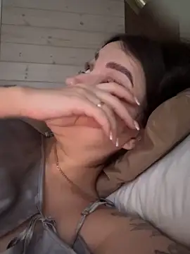 Snapshot of ellie_ssexy chatting on 27, 11, 2025 ellie ssexy online show from 27, 11, 2025