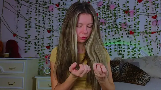 Real Tini online show from 30, 11, 2025