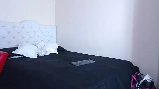 luna hoott online show from 17, 2, 2025