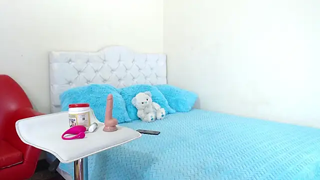 luna hoott online show from 6, 3, 2025