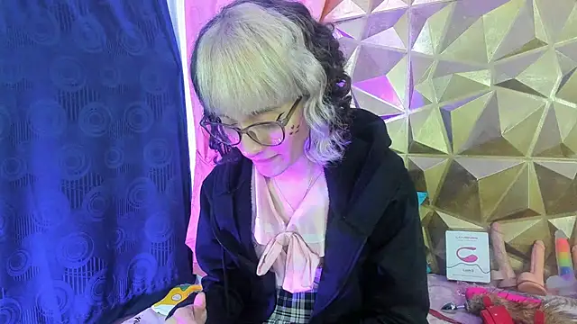 Snapshot of neeko_princes chatting on 7, 12, 2024 neeko princes online show from 7, 12, 2024