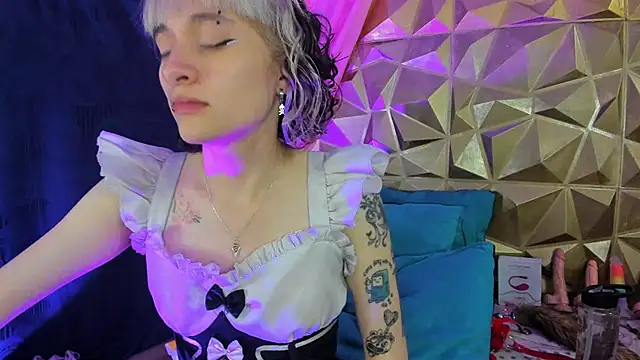 Snapshot of neeko_princes chatting on 10, 12, 2024 neeko princes online show from 10, 12, 2024