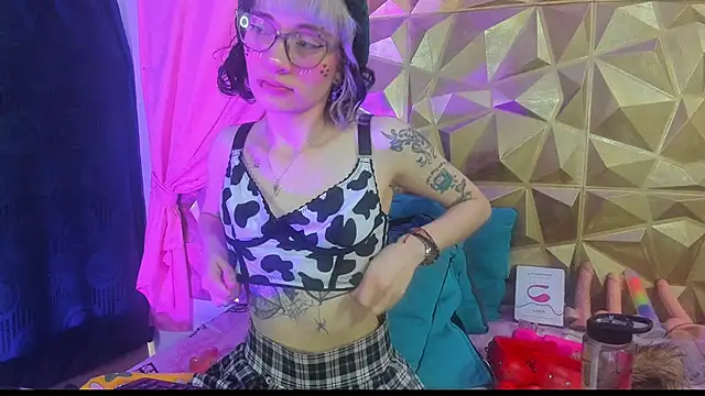 Snapshot of neeko_princes chatting on 21, 12, 2024 neeko princes online show from 21, 12, 2024