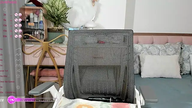 Snapshot of _Joliie_ chatting on 23, 2, 2025  Joliie  online show from 23, 2, 2025