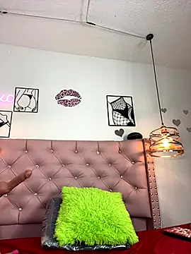 Snapshot of antonella87 chatting on 24, 9, 2025 antonella87 online show from 24, 9, 2025