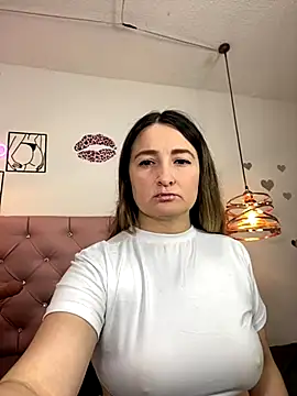 Snapshot of antonella87 chatting on 4, 10, 2025 antonella87 online show from 4, 10, 2025