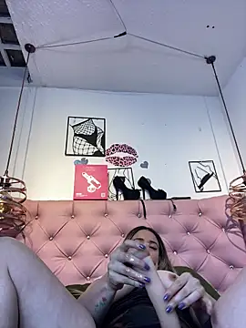 Snapshot of antonella87 chatting on 3, 6, 2026 antonella87 online show from 3, 6, 2026