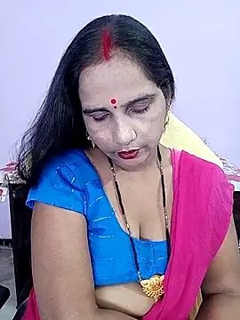 Snapshot of reemacouple007 chatting on 9, 6, 2026 reemacouple007 online show from 9, 6, 2026