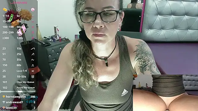 ViickySexy online show from 7, 1, 2025