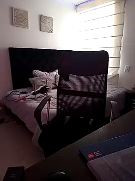 tata laima   online show from 3, 2, 2025