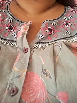 Snapshot of Ravina_patil1 chatting on 16, 5, 2026 Ravina patil1 online show from 16, 5, 2026