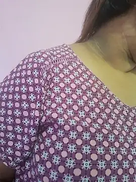 Snapshot of Ravina_patil1 chatting on 21, 5, 2026 Ravina patil1 online show from 21, 5, 2026