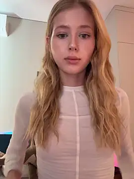 Snapshot of LunaRase chatting on 18, 7, 2026 LunaRase online show from 18, 7, 2026