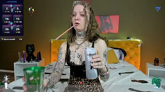 Mary Xextra online show from 27, 2, 2025