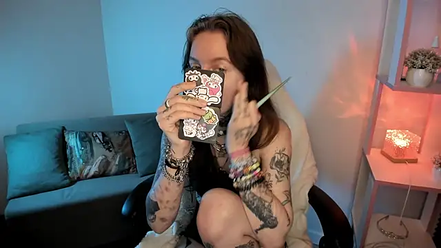 Mary Xextra online show from 23, 9, 2025