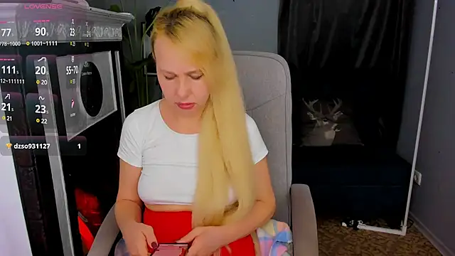 Snapshot of Anny_Jey_ chatting on 8, 3, 2025 Anny Jey online show from 8, 3, 2025