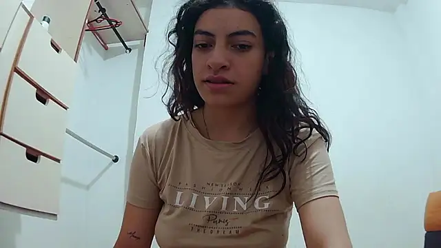 Snapshot of stephybrowm7 chatting on 13, 3, 2025 stephybrowm7 online show from 13, 3, 2025