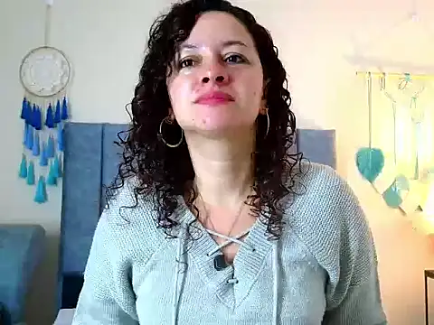 Snapshot of ArtesanaMK chatting on 13, 10, 2025 ArtesanaMK online show from 13, 10, 2025