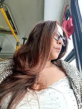 Snapshot of Lena-32 chatting on 20, 2, 2025 Lena-32 online show from 20, 2, 2025