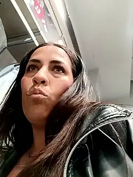 Lena-32 online show from 18, 4, 2026