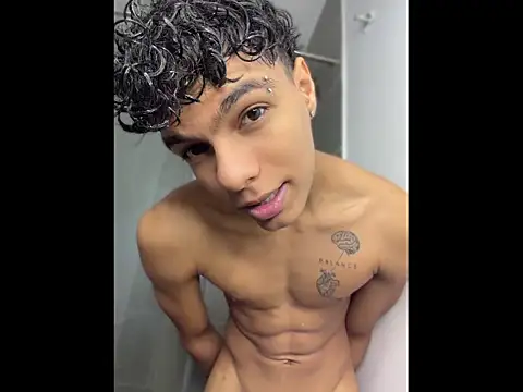 Snapshot of james_dreams_ chatting on 15, 5, 2026 james dreams online show from 15, 5, 2026