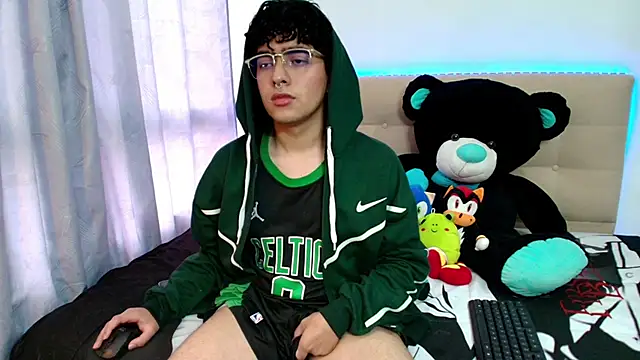  nickconnor01 online show from 15, 12, 2024