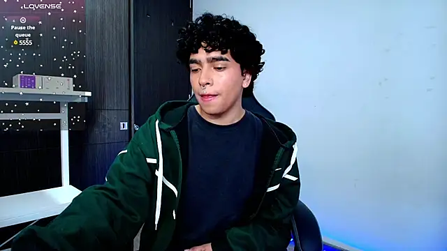  nickconnor01 online show from 25, 1, 2025