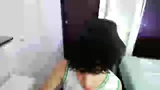  nickconnor01 online show from 21, 2, 2025