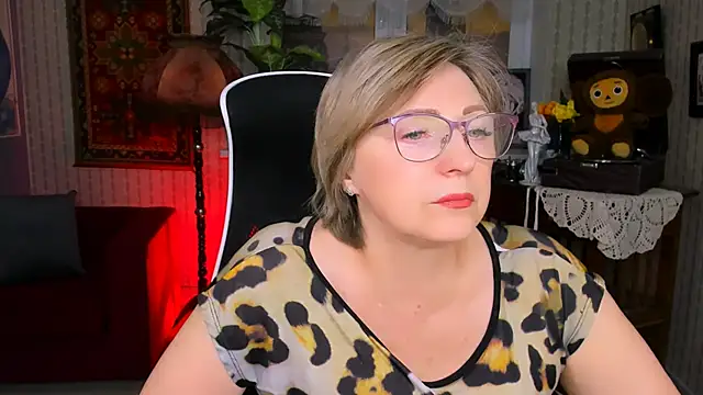 sugar vivien online show from 4, 1, 2025