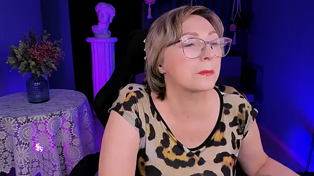 sugar vivien online show from 15, 1, 2025