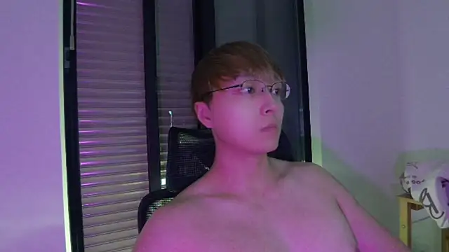 Snapshot of Tkcqcc chatting on 1, 3, 2025 Tkcqcc online show from 1, 3, 2025