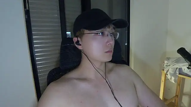 Snapshot of Tkcqcc chatting on 2, 3, 2025 Tkcqcc online show from 2, 3, 2025