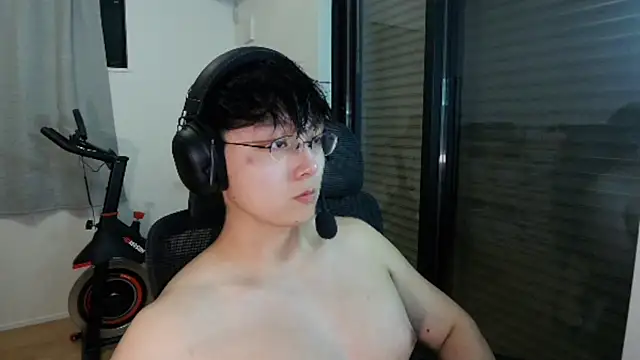 Snapshot of Tkcqcc chatting on 19, 10, 2025 Tkcqcc online show from 19, 10, 2025