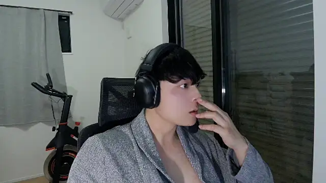 Snapshot of Tkcqcc chatting on 21, 10, 2025 Tkcqcc online show from 21, 10, 2025